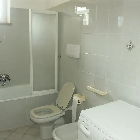 Apartament Valcarene