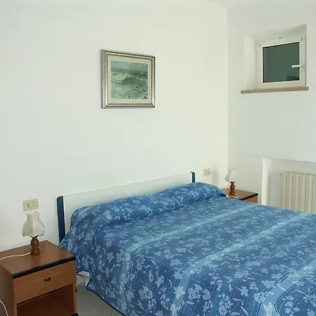 Apartament Valcarene *